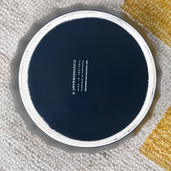 Anthropologie Large Matte Latte Serving Bowl in Black - Picture 3 of 5